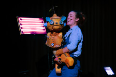 Whizzkid of Oz   Ida dansend met Ro